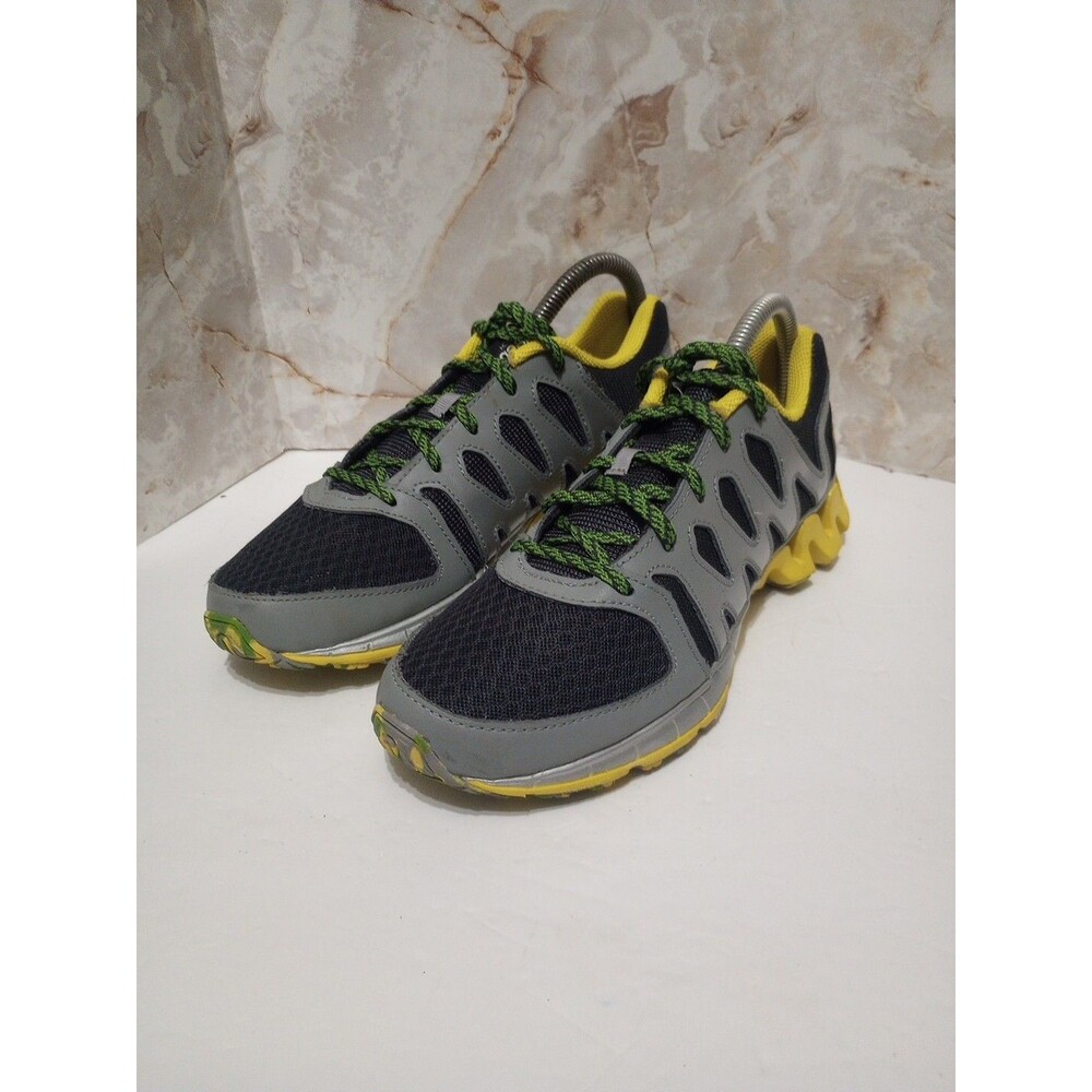 Reebok Zigtech Black Yellow Men's Size 5